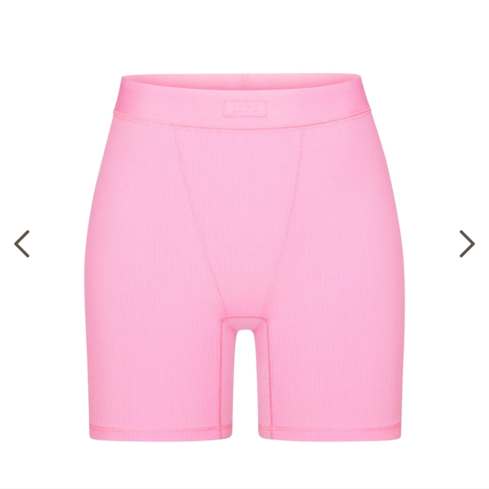 NWT SKIMS SOFT LOUNGE BOXER